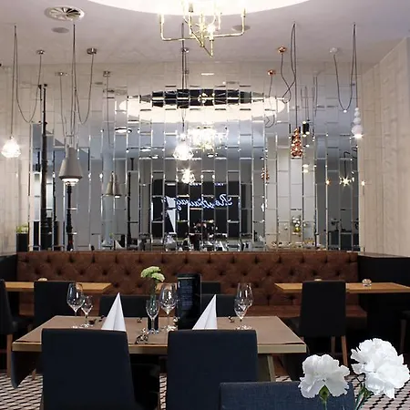 Nihil Novi Hotel 4*