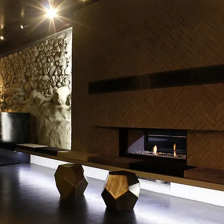 Hotel Nihil Novi 4*
