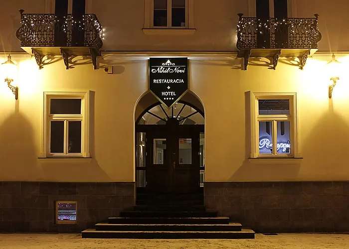 Отель Nihil Novi 4*